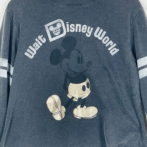 Walt Disney World Grey Mickey Logo Vintage Look Crop Sweatshirt Womens Medium - Picture 2 of 5